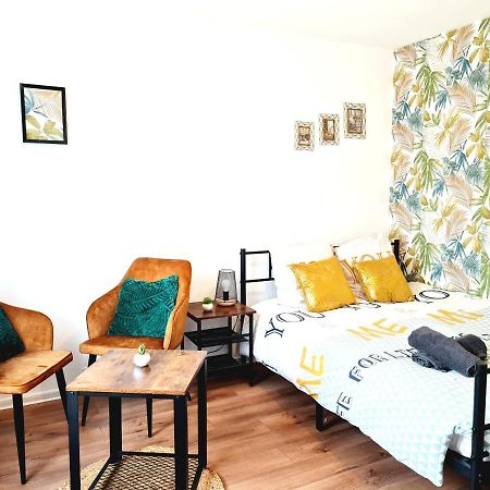 Le Petit Charmeur, Parking, Wifi, Gare Apartman Flers Kültér fotó