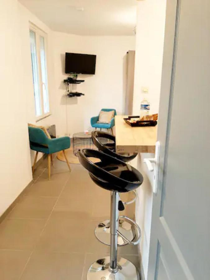 Le Petit Charmeur, Parking, Wifi, Gare Apartman Flers Kültér fotó