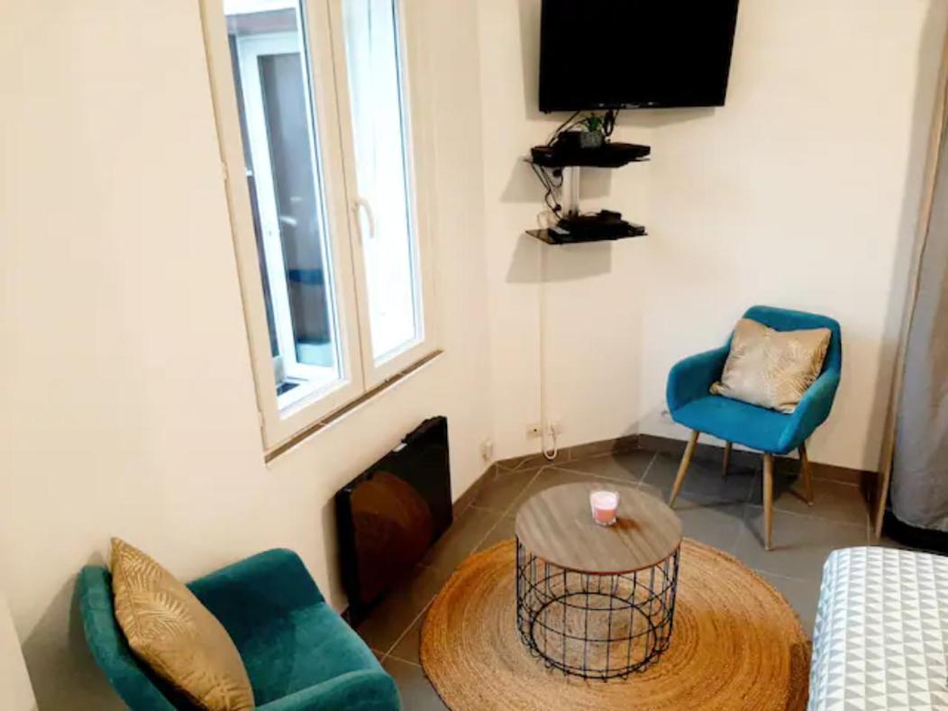 Le Petit Charmeur, Parking, Wifi, Gare Apartman Flers Kültér fotó
