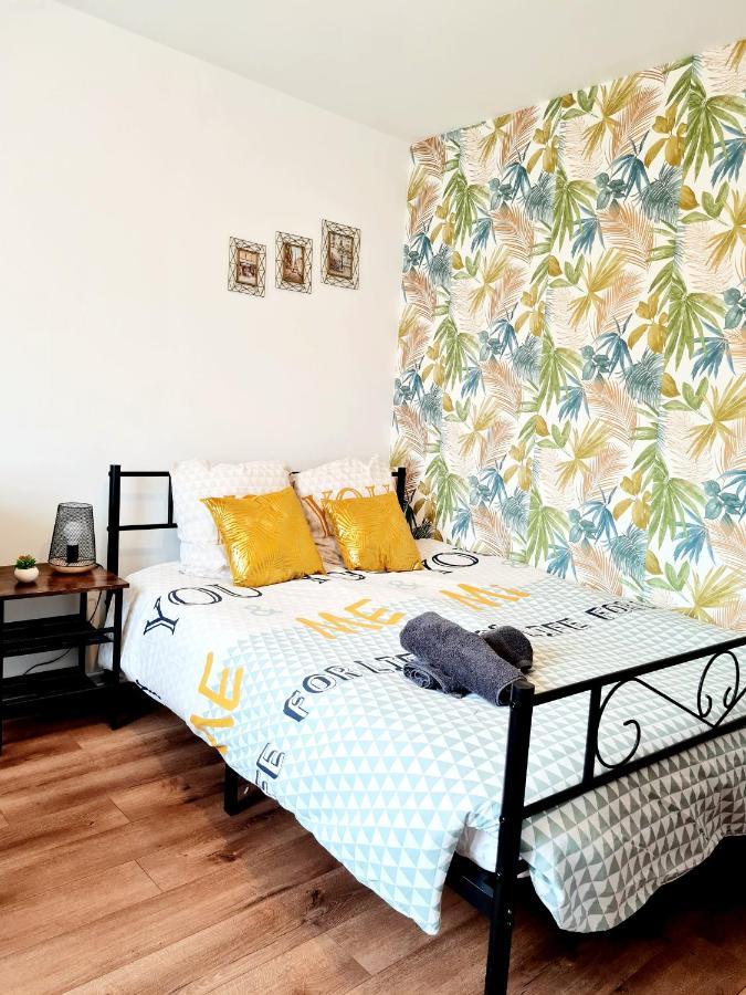 Le Petit Charmeur, Parking, Wifi, Gare Apartman Flers Kültér fotó