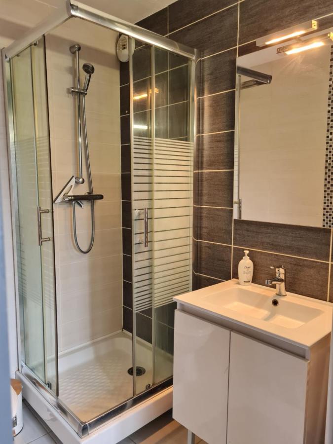 Le Petit Charmeur, Parking, Wifi, Gare Apartman Flers Kültér fotó